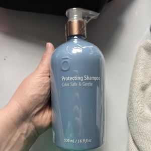 Expensive shampoo and conditioner